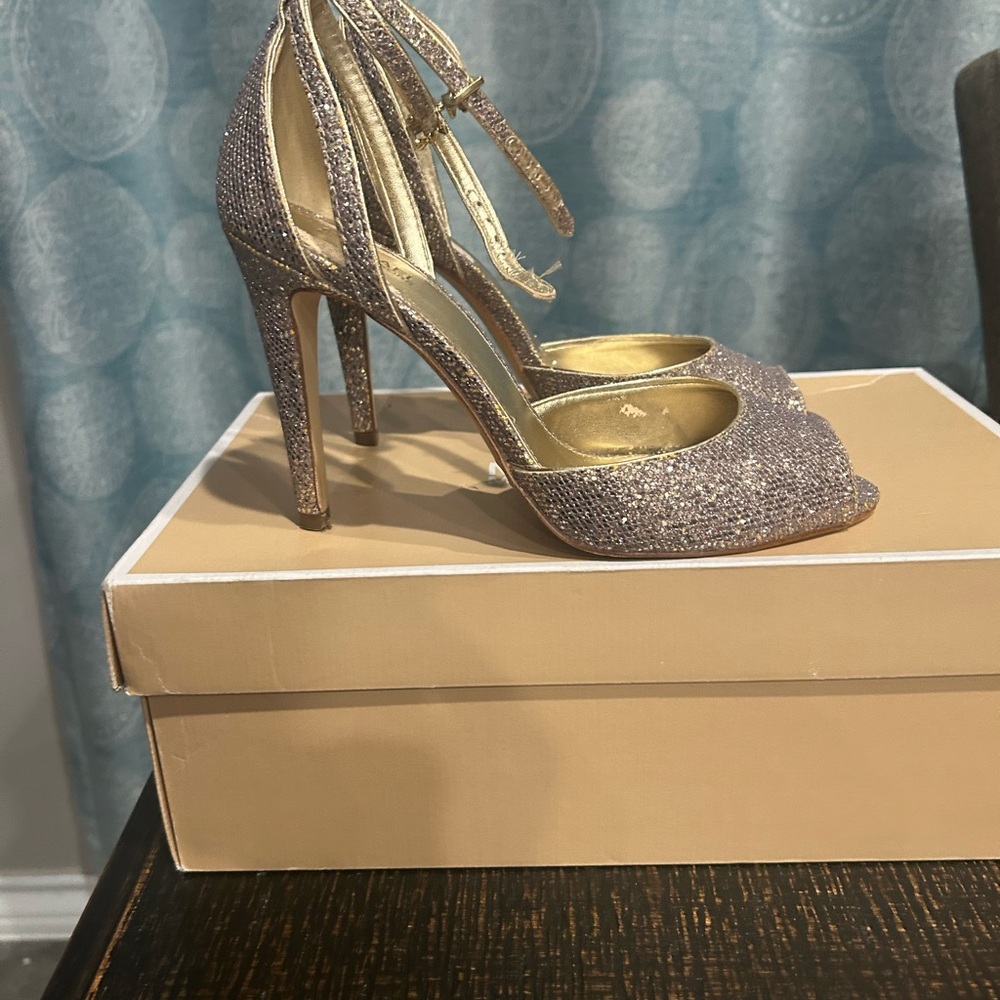 Michael KORS Silver Glitter Women's Heels
